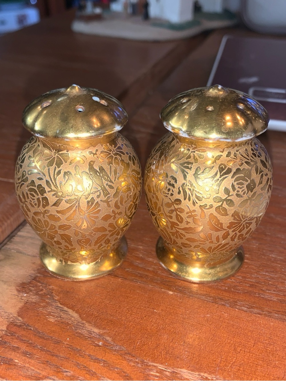 Gold Floral Etched Salt and Pepper Shakers - Decorative Serveware Vintage